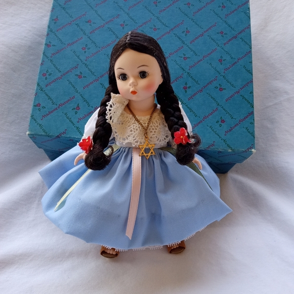 Madame Alexander Accents Vintage Madame Alexander International Doll With Box Israel 568